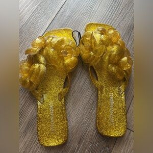 Jeffrey Campbell jelly sandals size 6 womens Gold Glitter Flower Sandals NWT